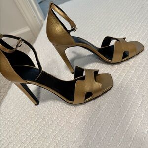 Hermes joy sandal; worn once size 40